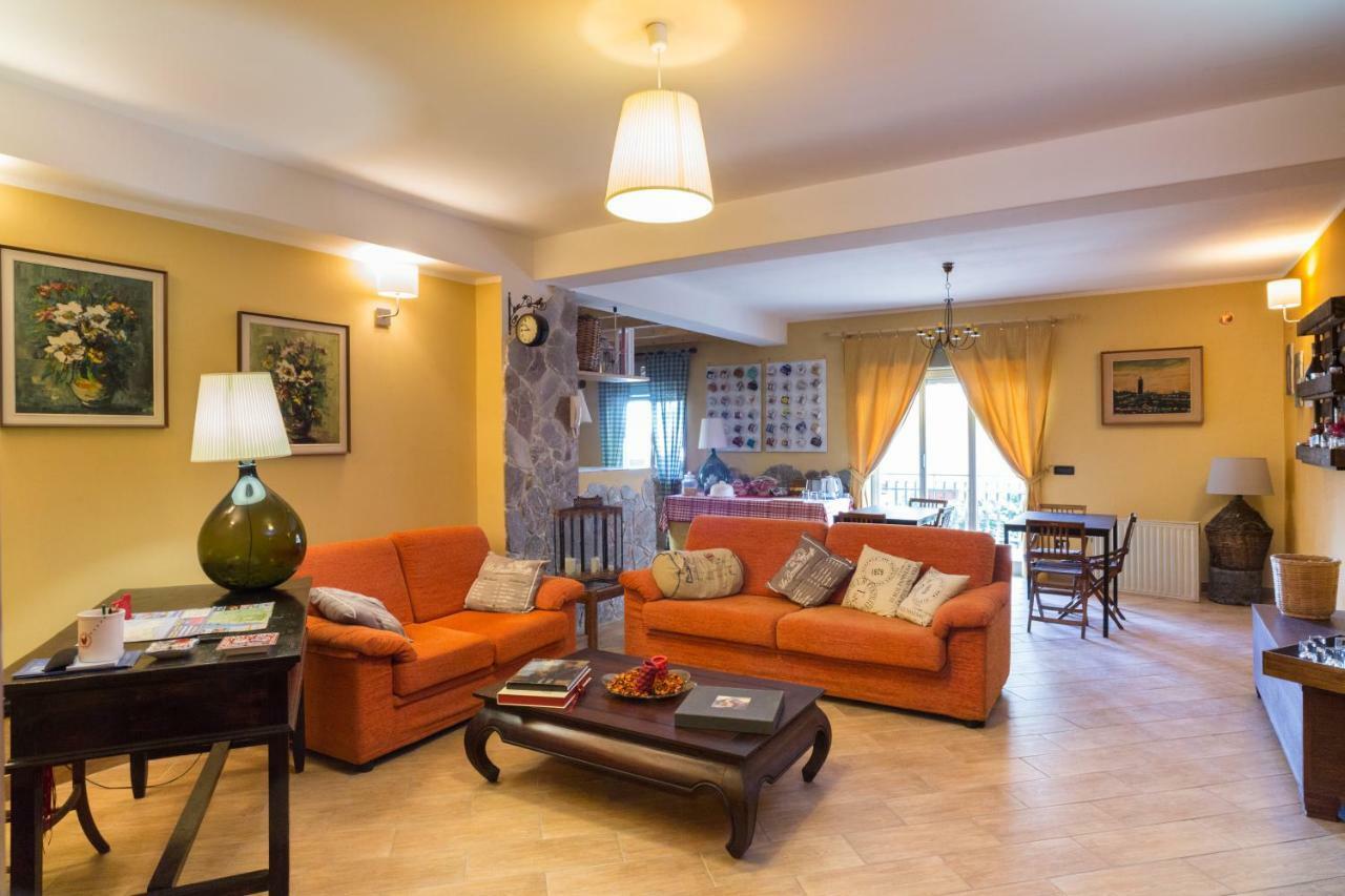 Vulcamare Bed & Breakfast ปิเอดิมอนเต เอตเนโอ ภายนอก รูปภาพ
